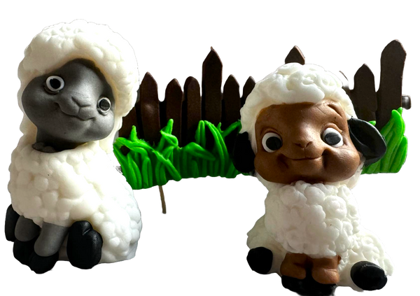 Set of 3 edible decorations from sugar paste, sheep