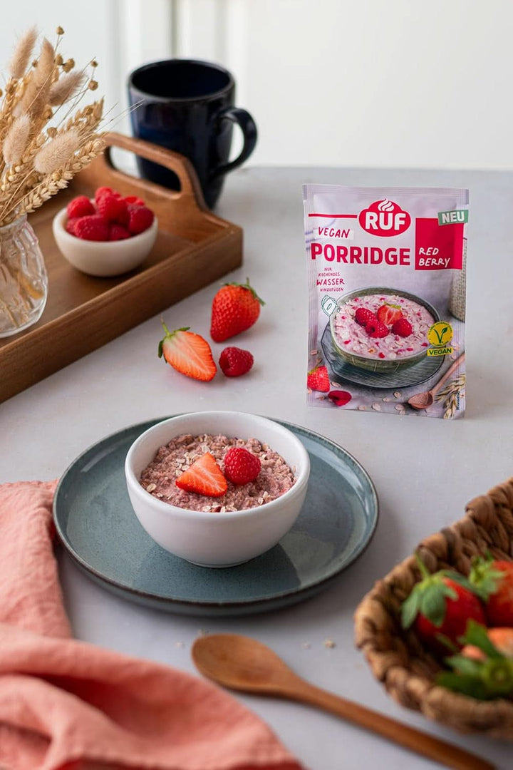 RUF Vegan Porridge Red Berry Oats, Porridge cu căpșuni și zmeură, 60 grame