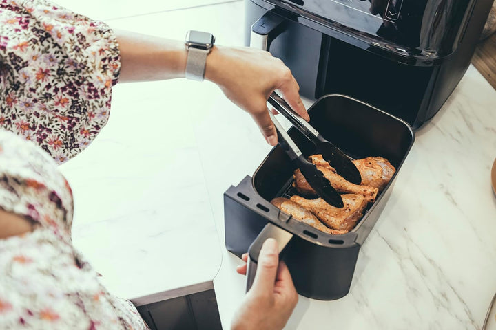 SEVERIN Doppel Heißluftfritteuse Mit 2 X 3,8 L Garraum, XXL Heißluftfritteuse Für Gesundes Kochen, 8 Automatik-Programme, Fritteuse Ohne Fett Mit Dörrfunktion, 2850 W, Schwarz/Silber, FR 2453